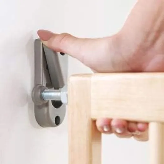 Barrière de Sécurité en Bois Lindam Extensible Bébé & Tout-Petits - Barrière de Sécurité pour Escaliers & Portes - Sans Barre - 63.5-106cm Large - Bois