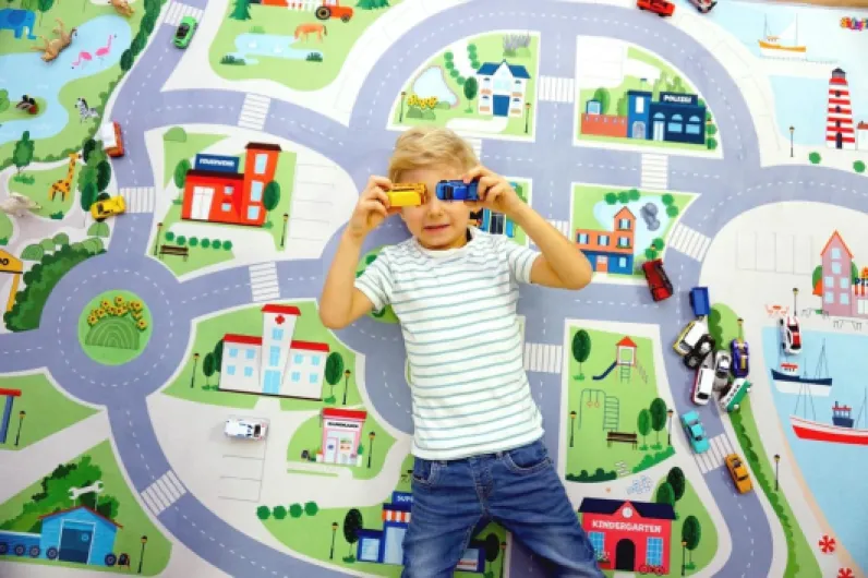 Tapis de Route Cute City – Tapis pour Enfant avec Dos antidérapant, Tapis de Jeu aux Couleurs Vives pour Chambre d’Enfant, Idée Cadeau pour Garçons et Filles (200 x 140 cm) Cute City 200x140cm