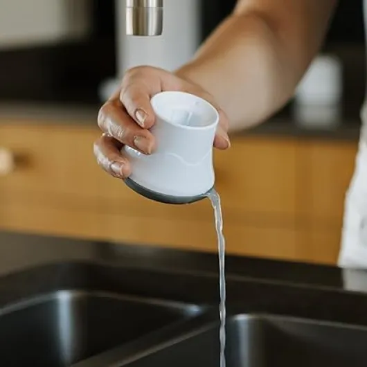 Brosse de Nettoyage pour Biberon et Tétine 2 en 1 avec Support Hygiénique - Goupillon en Silicone - Blanc