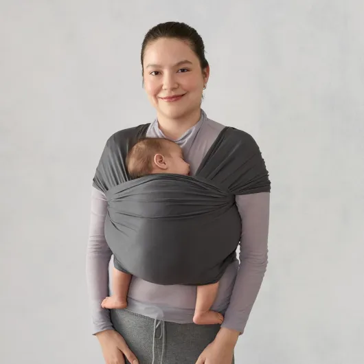Écharpe de portage pour nouveau-né de la naissance jusqu'à 11,3 kg, écharpe en tricot Aura en tissu recyclé, élastique et respirant, unisexe, noir doux Soft Black Sustainable Knit