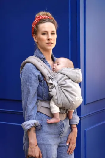 Porte-bébé HoodieCarrier 2 - Gris Athlétique