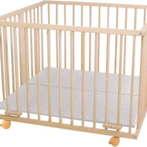 Test WALDIN Parc bébé 100x100 : du costaud en hêtre massif, pensé pour le quotidien