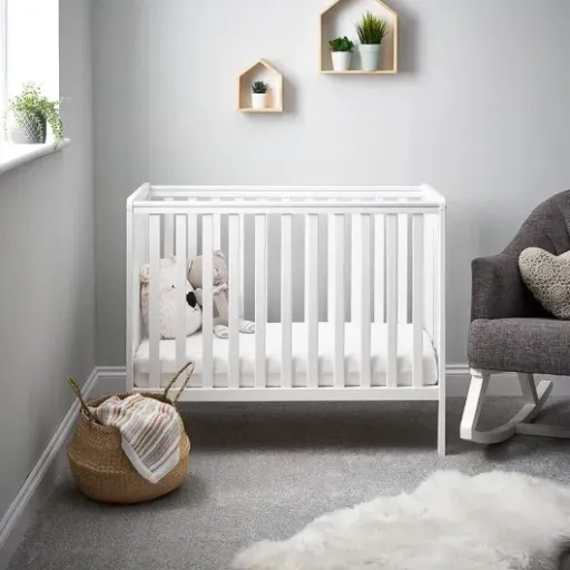 Test Obaby Bantam Lit économiseur d'espace : le petit lit qui rentre là où les autres ne passent pas