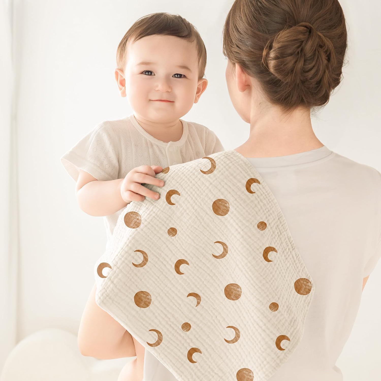 Susurration Langes Coton BéBé 60x60cm,Lot de 5 Mousseline de Coton Carrés de Mousseline Super Absorbant de Mousseline à Grain pour Unisexe Bébé Filles et Garçons(Lune d'abricot) Blanc