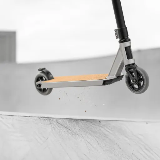 Trottinettes freestyle pour enfants : le guide mobilité des parents exigeants