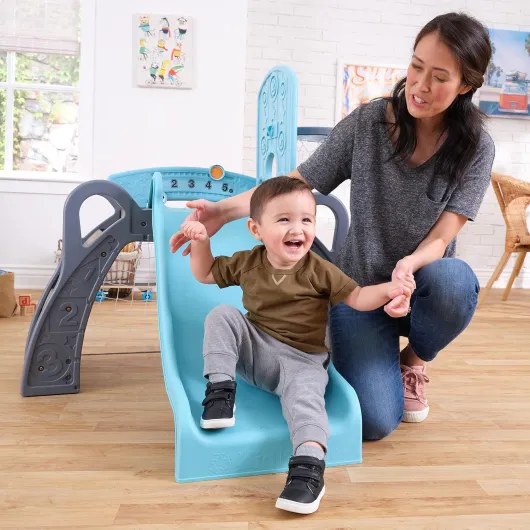 Sports Climber 5-en-1 – Toboggan Bébé avec Structure d'Escalade, Panier de Basket, But de Football et Baseball – Aire de Jeux Intérieure pour Enfants dès 18 Mois.