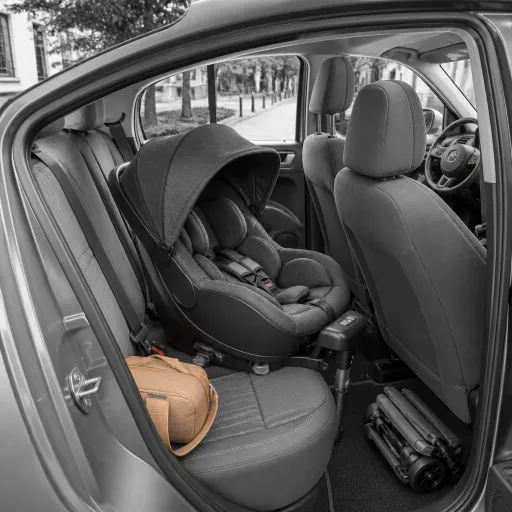 Bien choisir un siège auto Joie : sécurité, confort et mobilité pour bébé